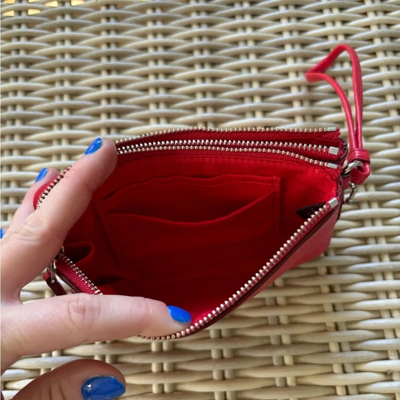 Authentic Coach F66505 Double Corner Zip Wristlet in Pebble Leather - Picture 4 of 6